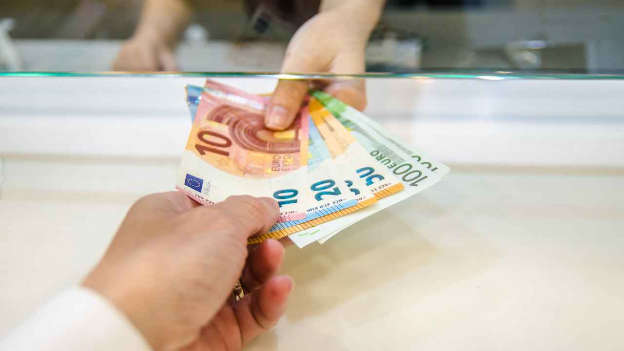 euro per sostegno al reddito