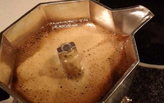 Il caffè fatto in casa può far spendere parecchio