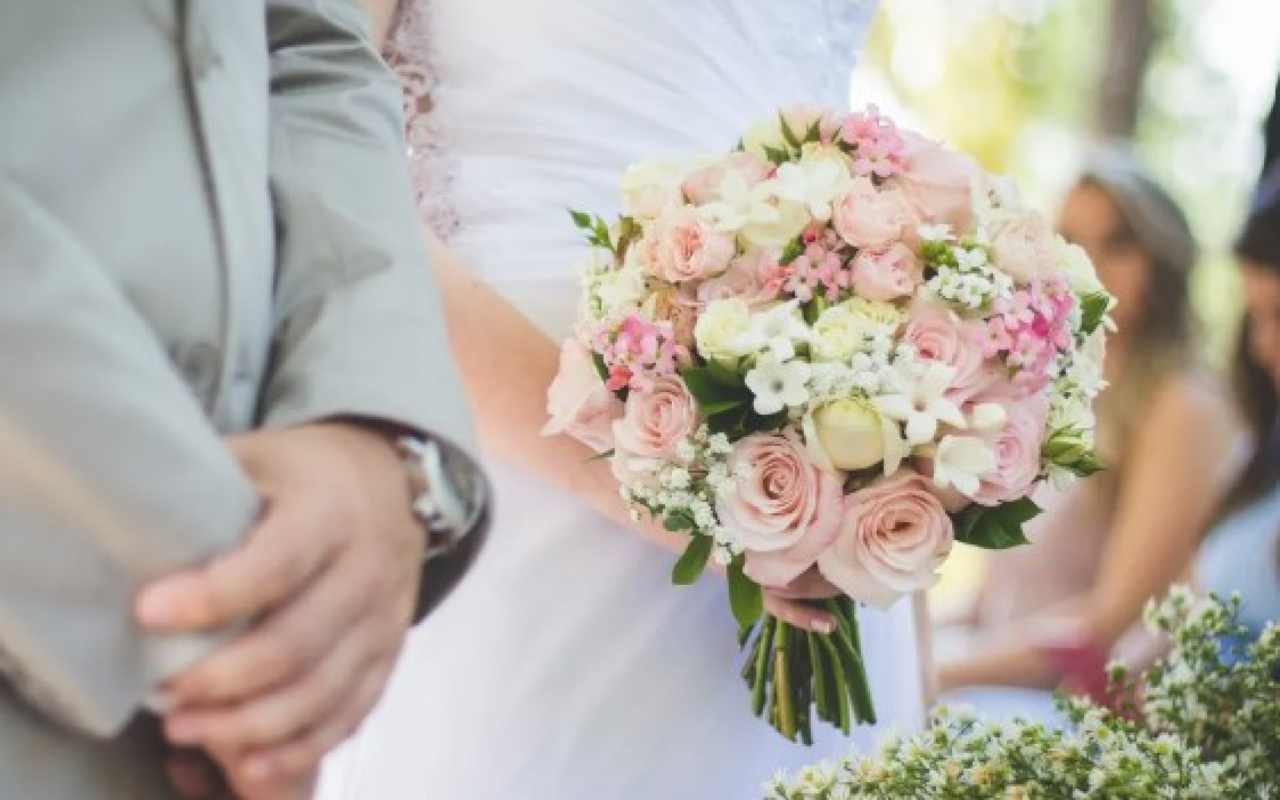 Come sopravvivere a un matrimonio d'estate