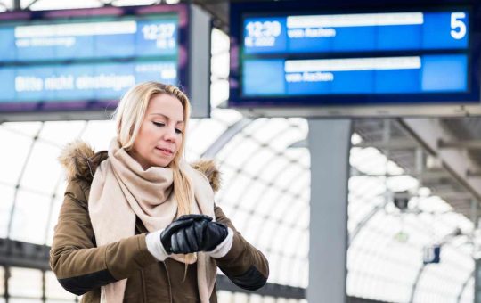 Treni, caos in stazione - Adobestock - FinanzaRapisarda